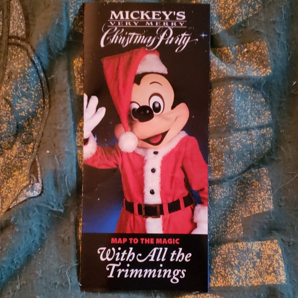 2001 Mickey's Very Merry Christmas Party Guide Map